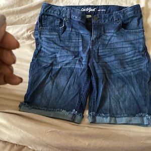 Girls Cat and Jack denim shorts size 14/16